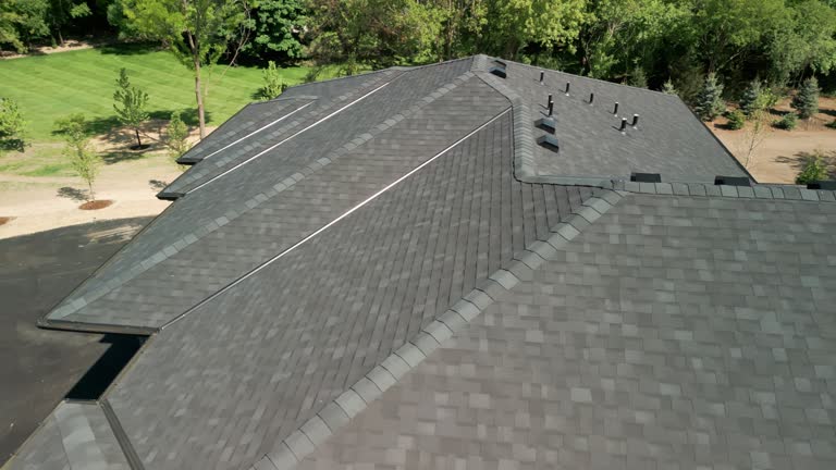 Fast & Reliable Emergency Roof Repairs in Fairlawn, OH